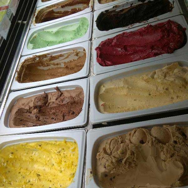 قیمت تاپینگ بستنی ۱۲ کاسه